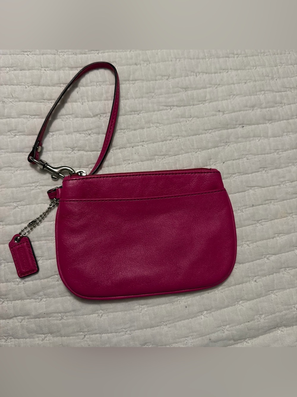 Leather COACH Hot Pink Fushia Wristlet Zip close 6"x4". Pre-loved excellent